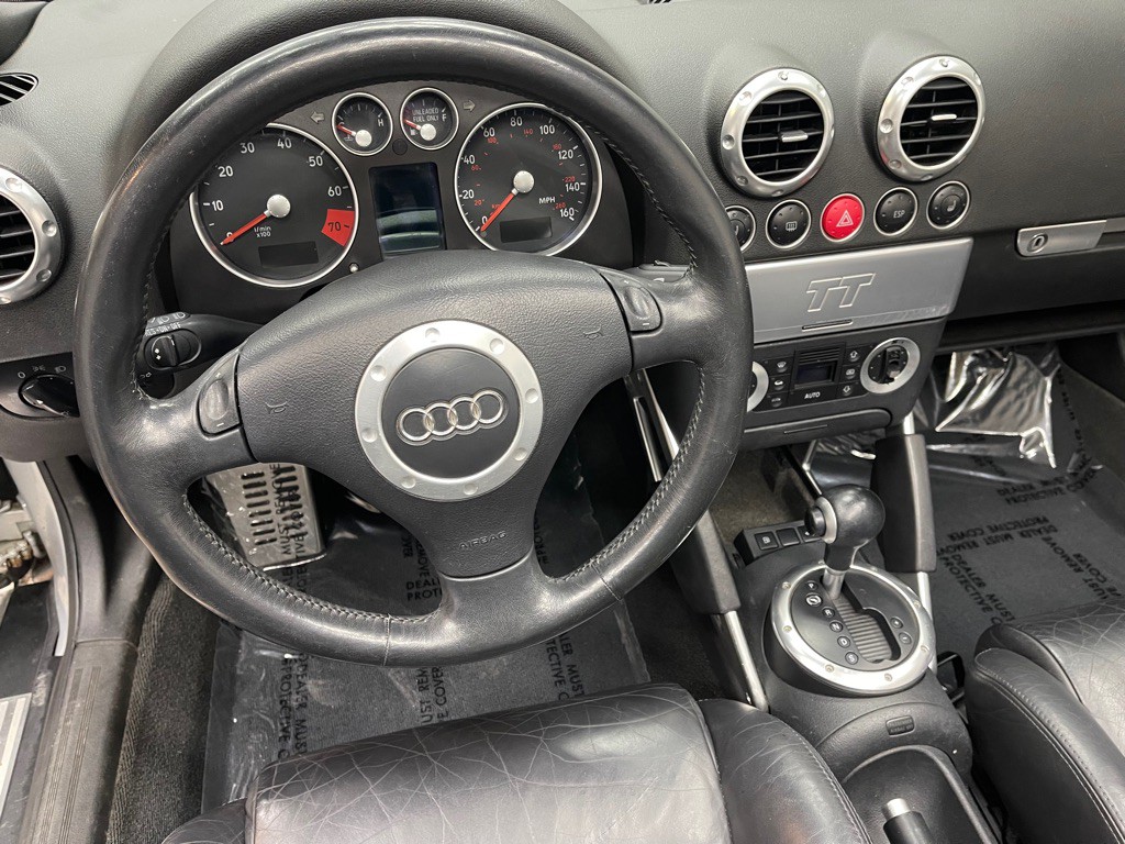 2003 Audi TT Image 22