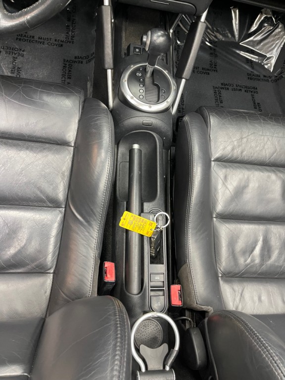 2003 Audi TT Image 25