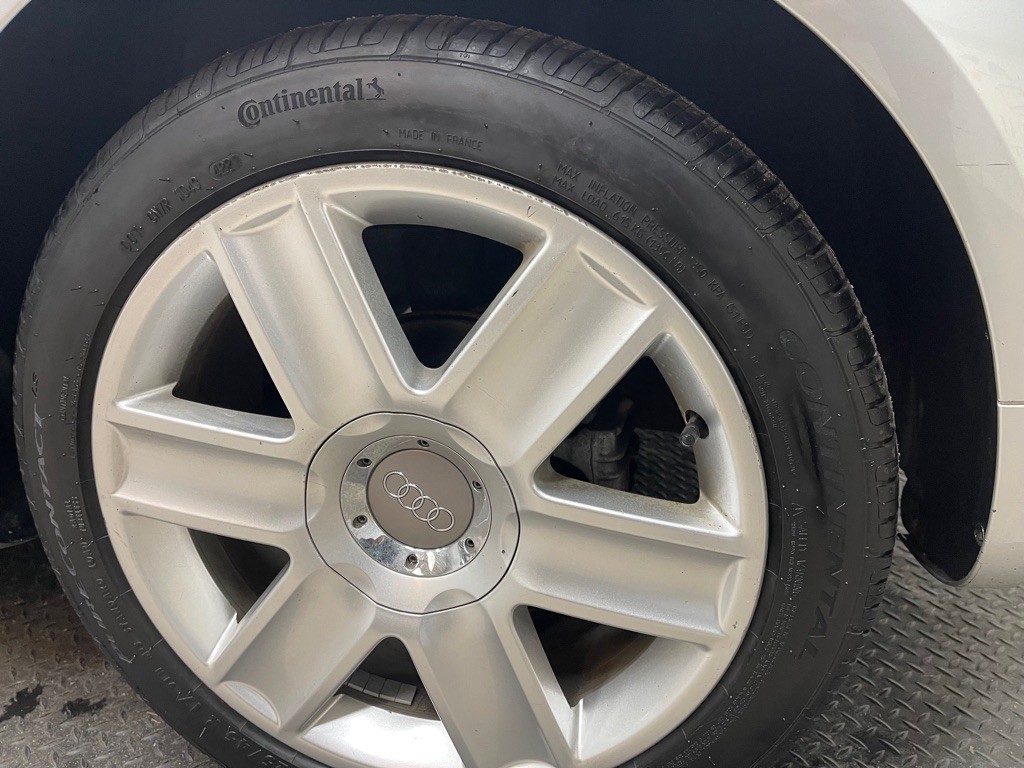 2003 Audi TT Image 31