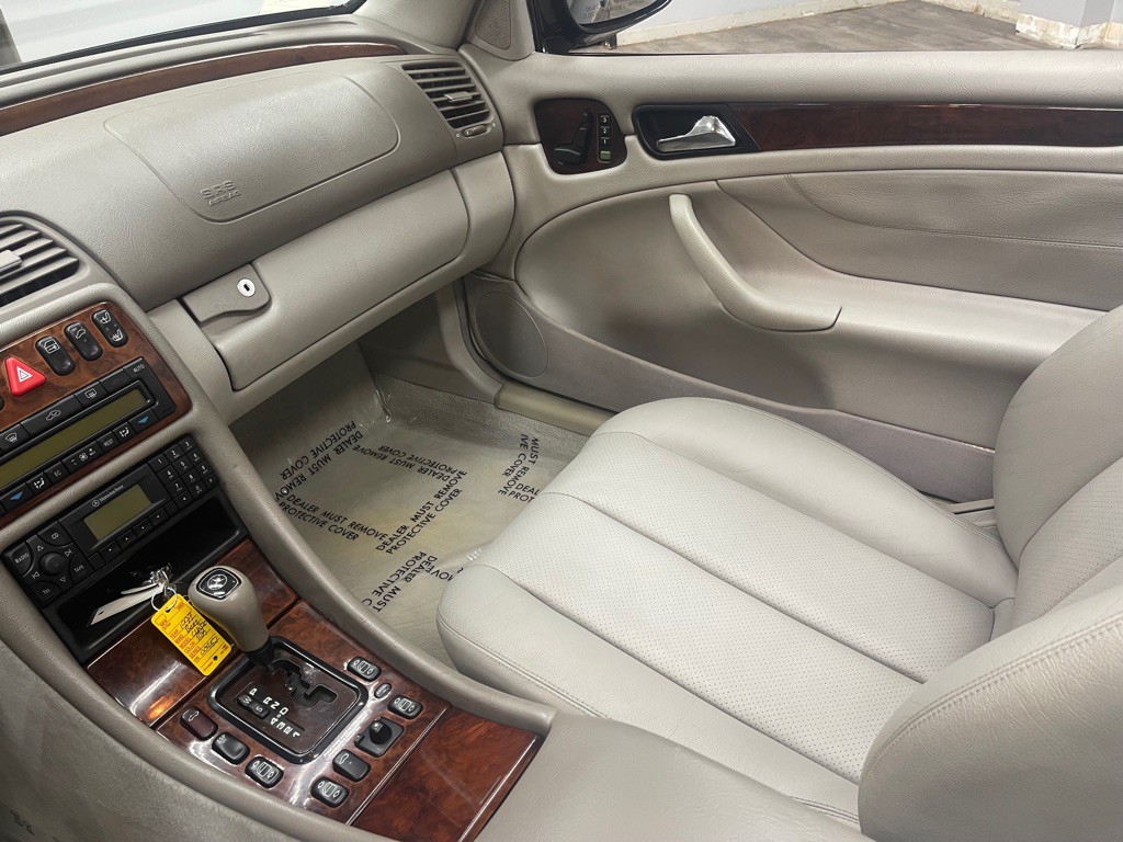 1999 Mercedes-Benz CLK-Class Image 25