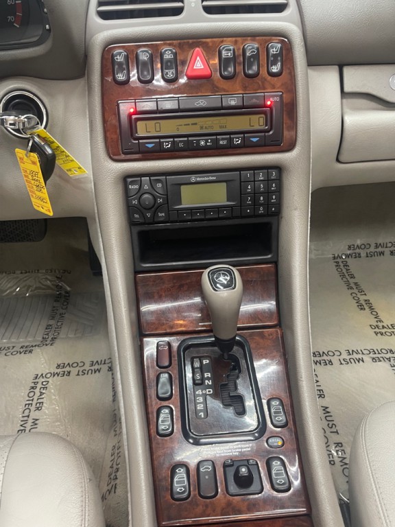 1999 Mercedes-Benz CLK-Class Image 26