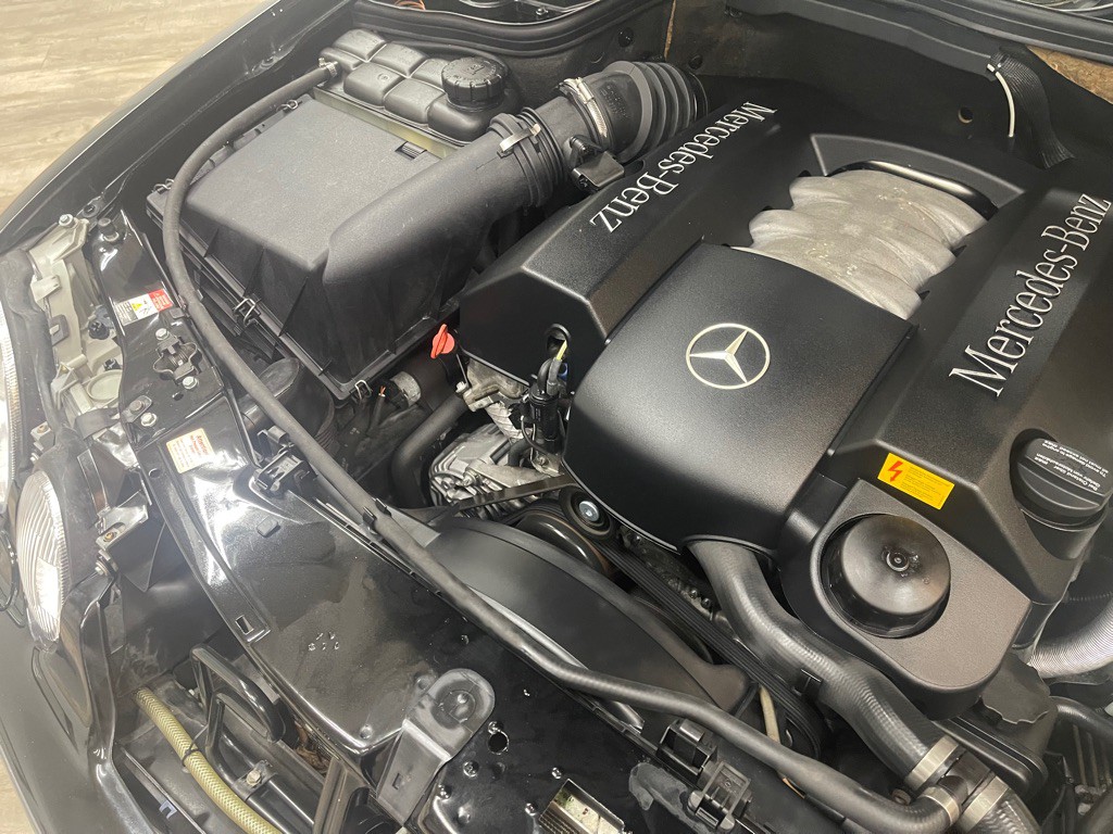 1999 Mercedes-Benz CLK-Class Image 36