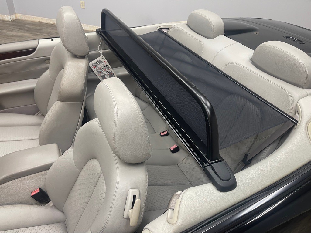 1999 Mercedes-Benz CLK-Class Image 48