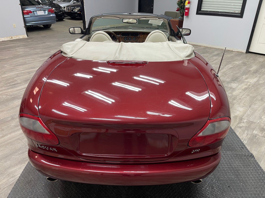 1999 Jaguar XK-Series Image 12