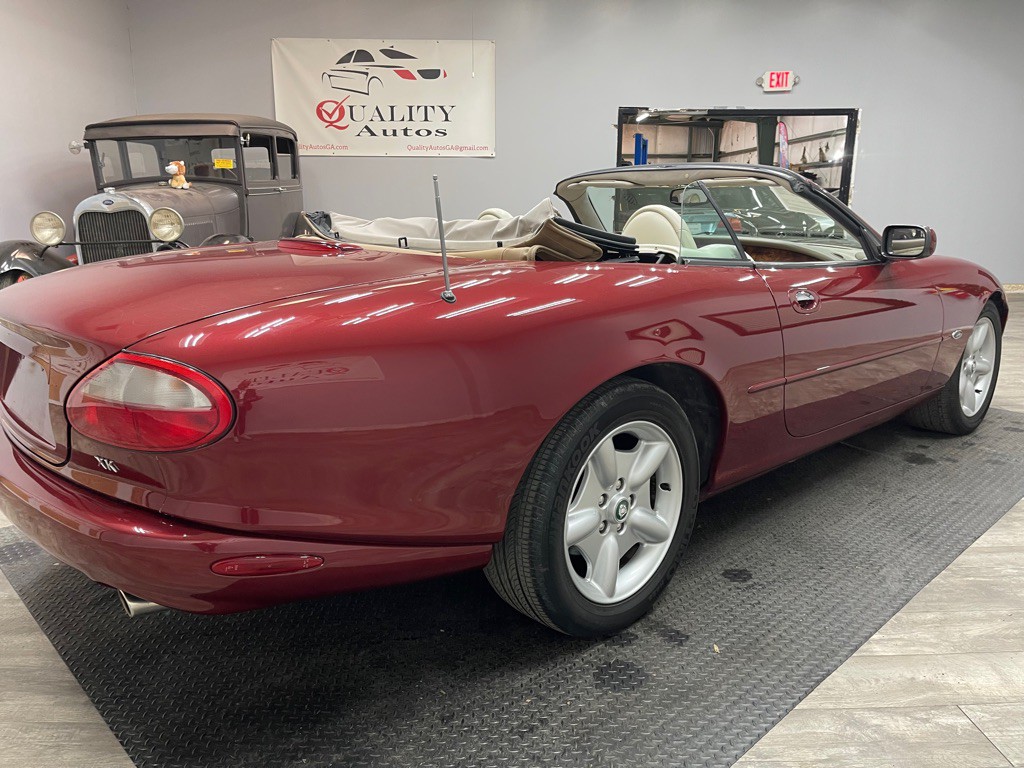 1999 Jaguar XK-Series Image 17