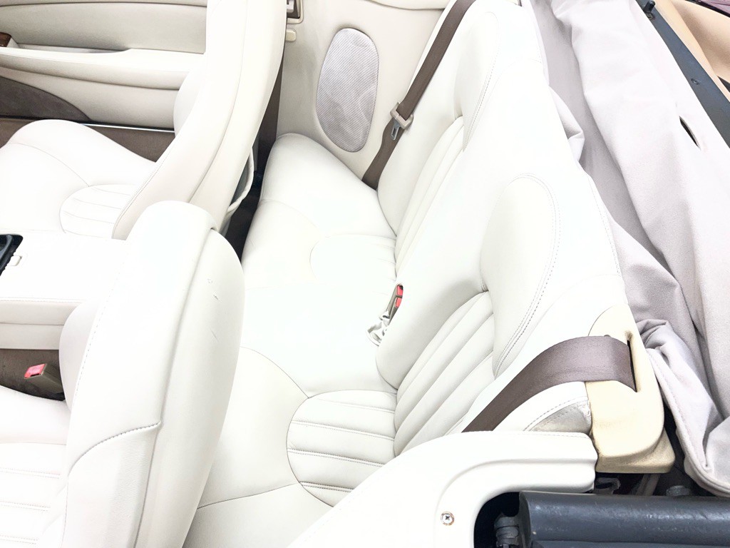 1999 Jaguar XK-Series Image 21