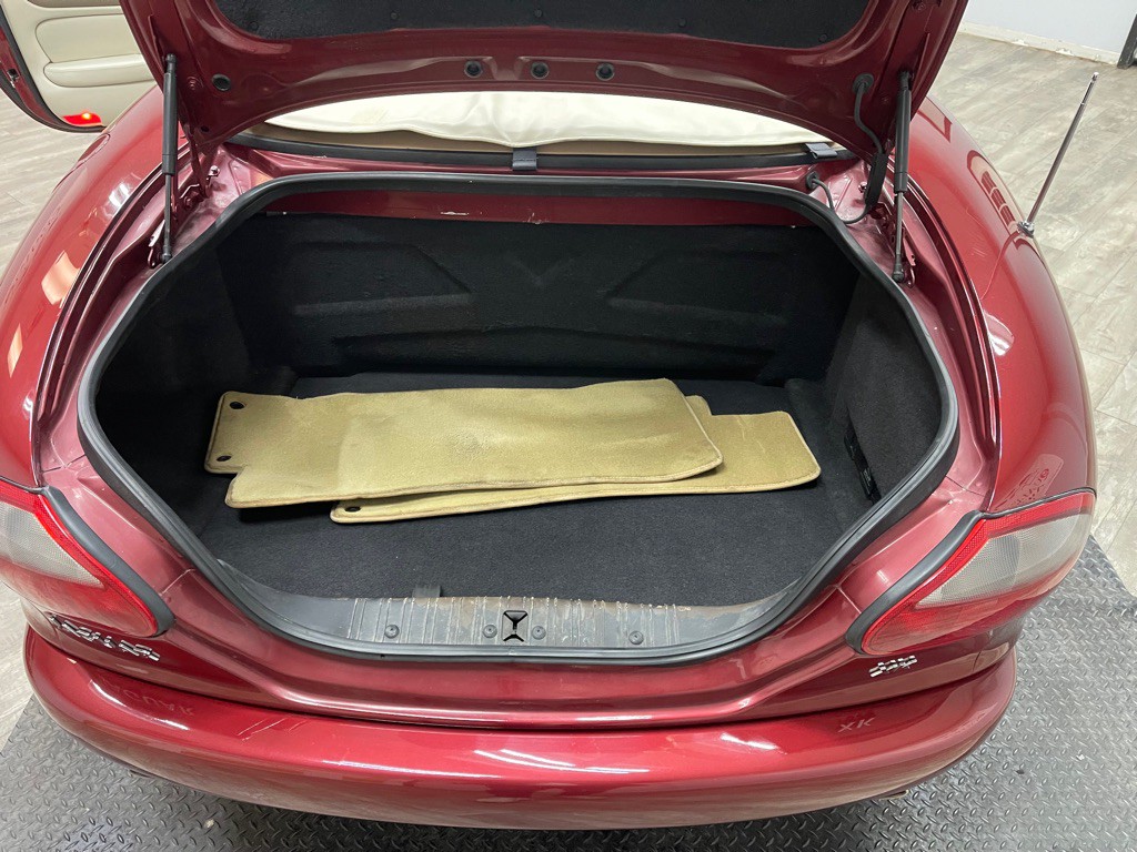 1999 Jaguar XK-Series Image 28