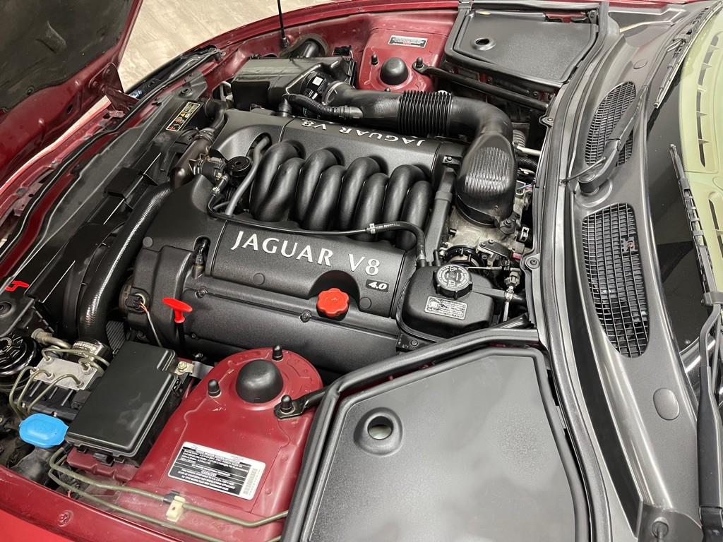 1999 Jaguar XK-Series Image 33
