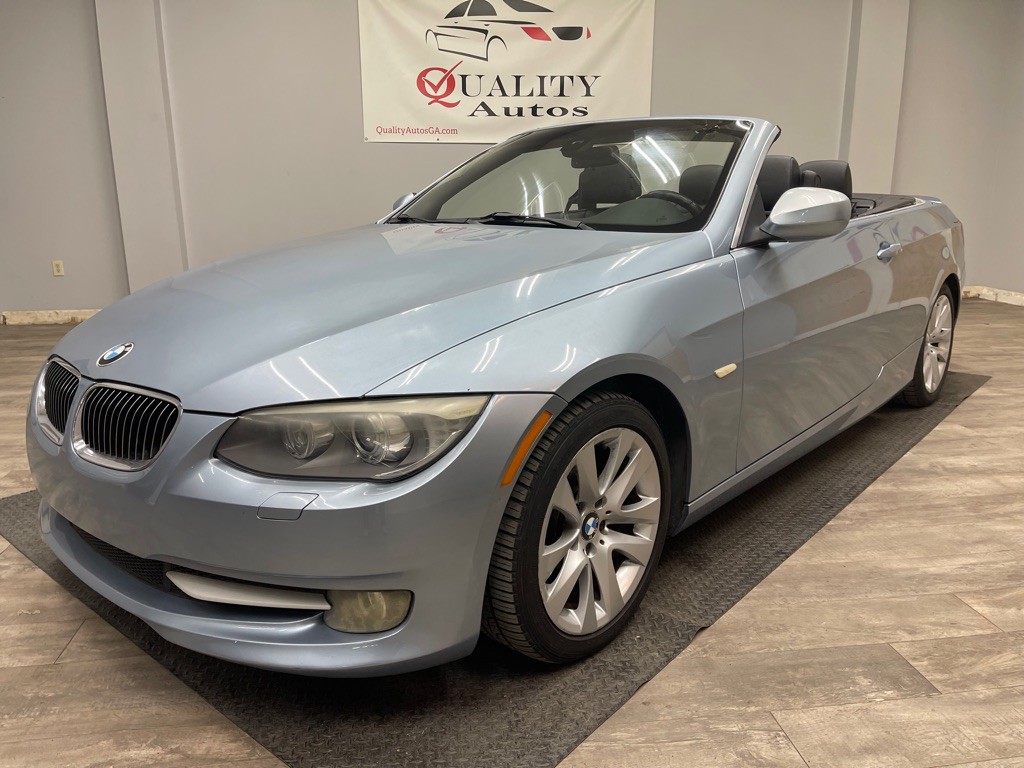 2013 BMW 3 Series Image 2