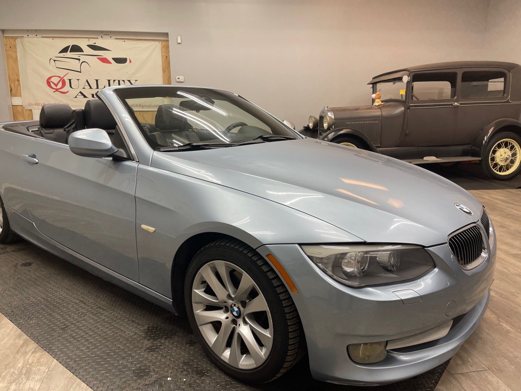 2013 BMW 3 Series Image 3