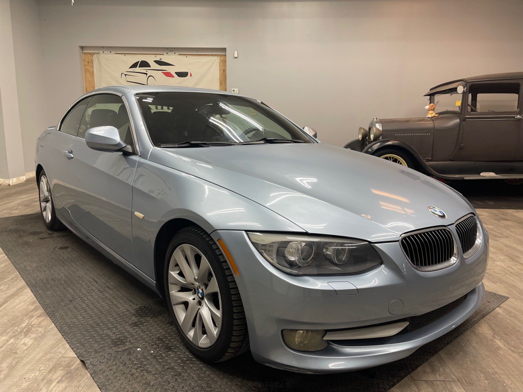 2013 BMW 3 Series Image 7