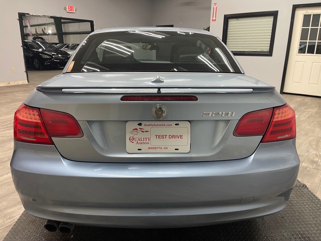 2013 BMW 3 Series Image 10