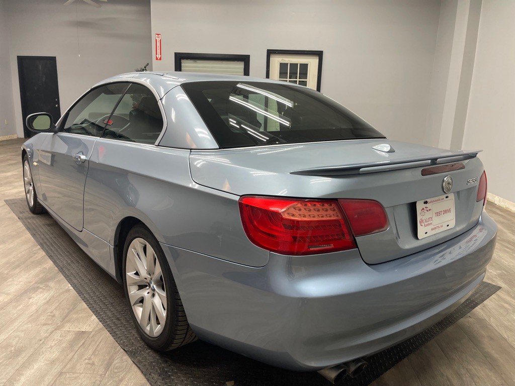 2013 BMW 3 Series Image 12