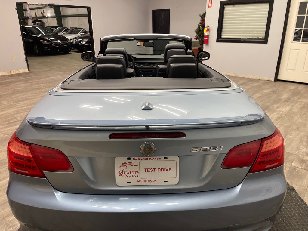 2013 BMW 3 Series Image 14