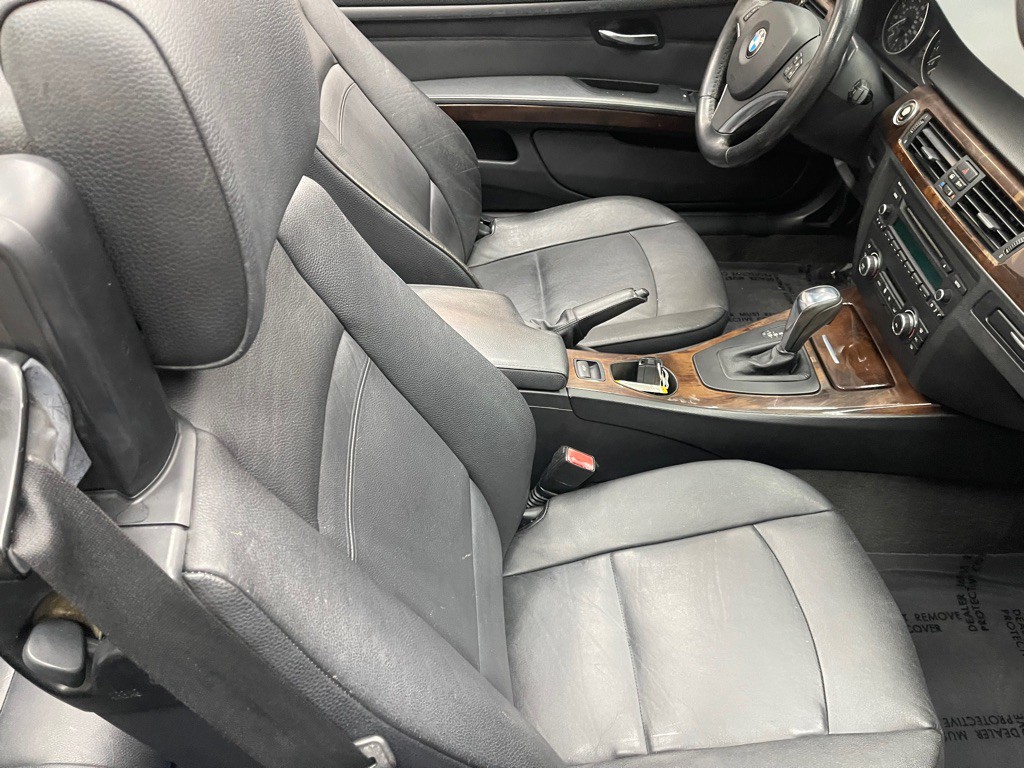 2013 BMW 3 Series Image 18