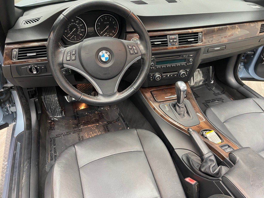 2013 BMW 3 Series Image 22