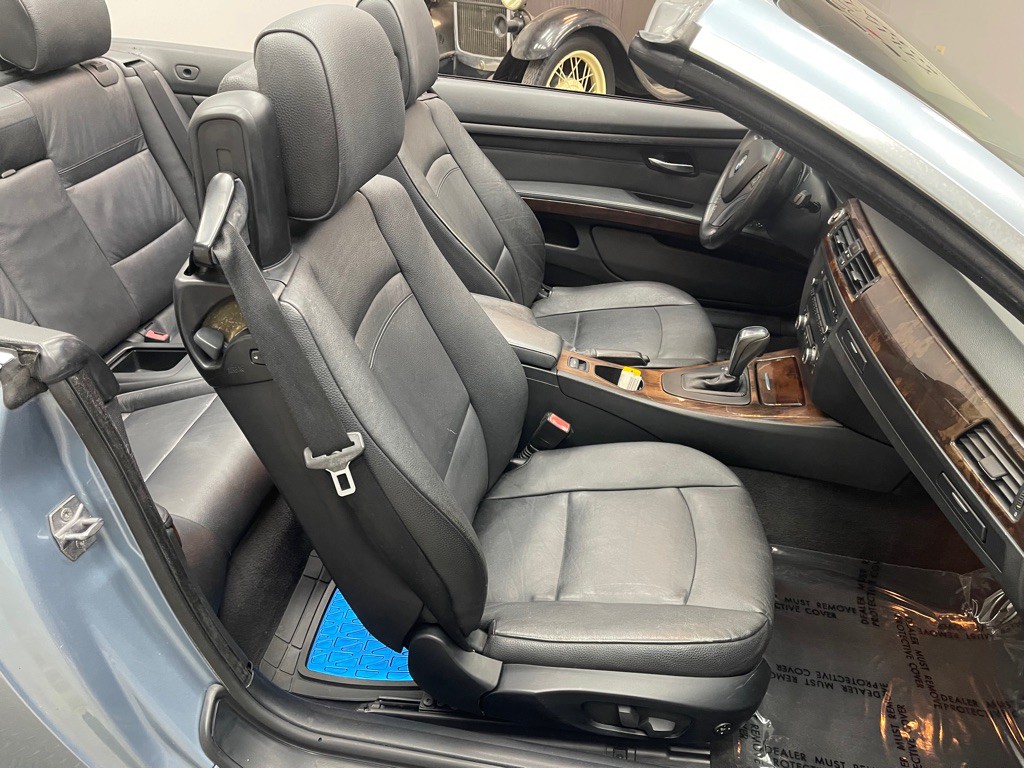 2013 BMW 3 Series Image 31