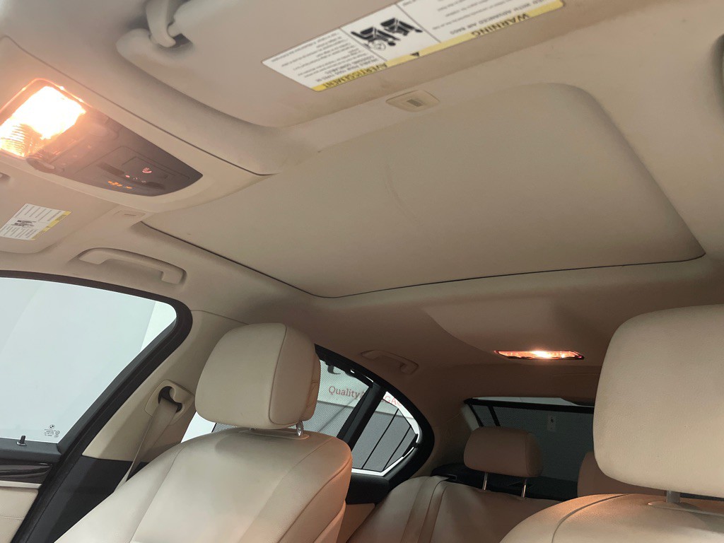 2011 BMW 5 Series Image 28