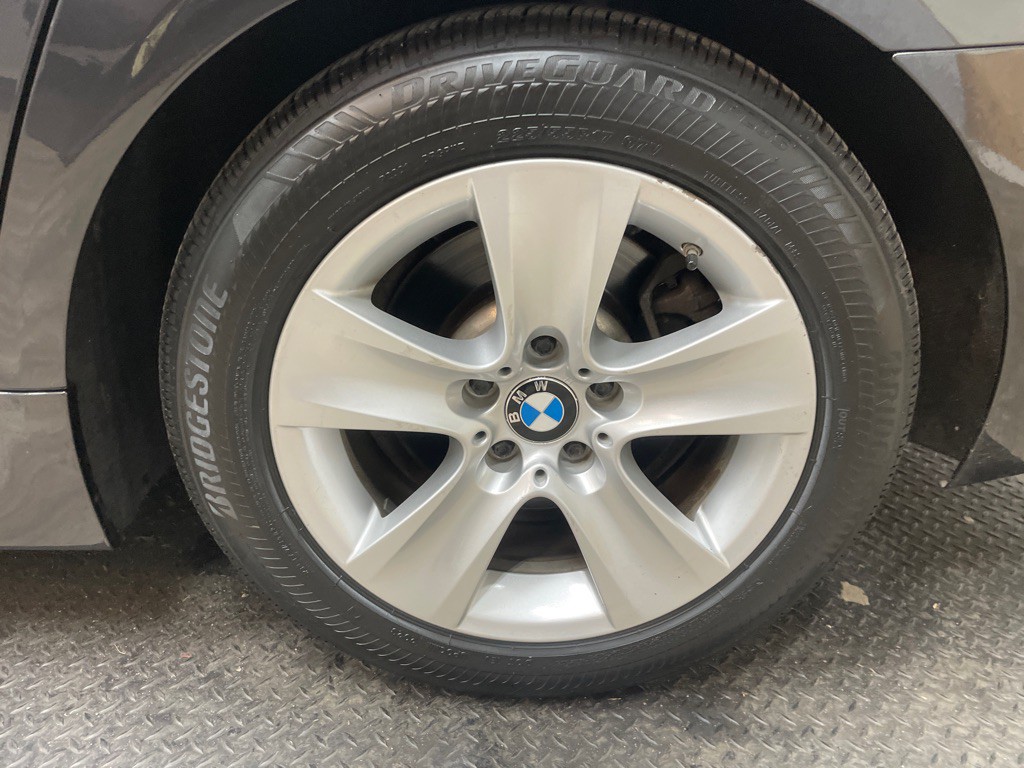 2011 BMW 5 Series Image 50