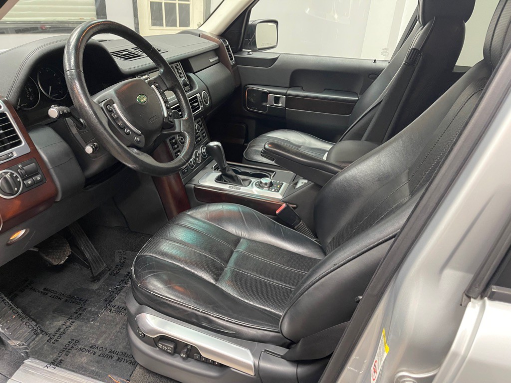 2008 Land Rover Range Rover Image 12