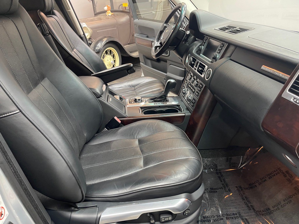 2008 Land Rover Range Rover Image 18