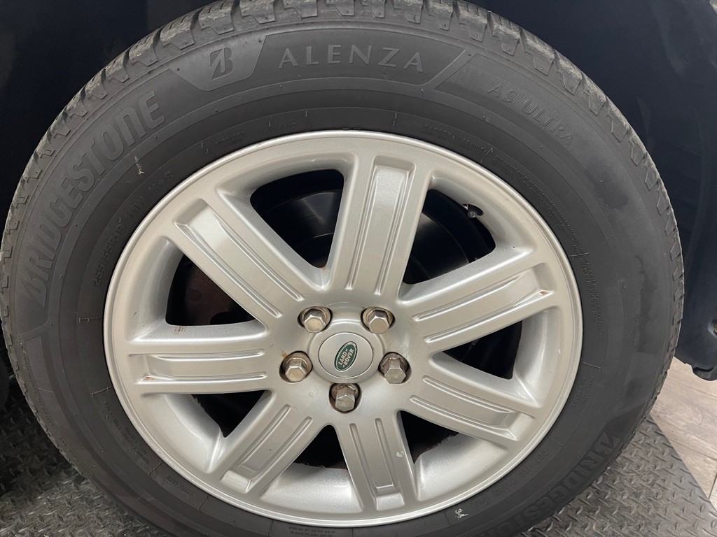 2008 Land Rover Range Rover Image 32