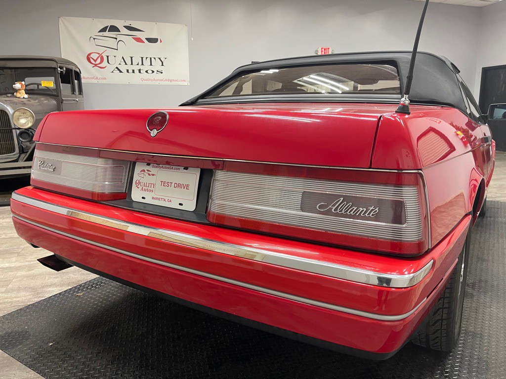 1989 Cadillac Allante Image 13