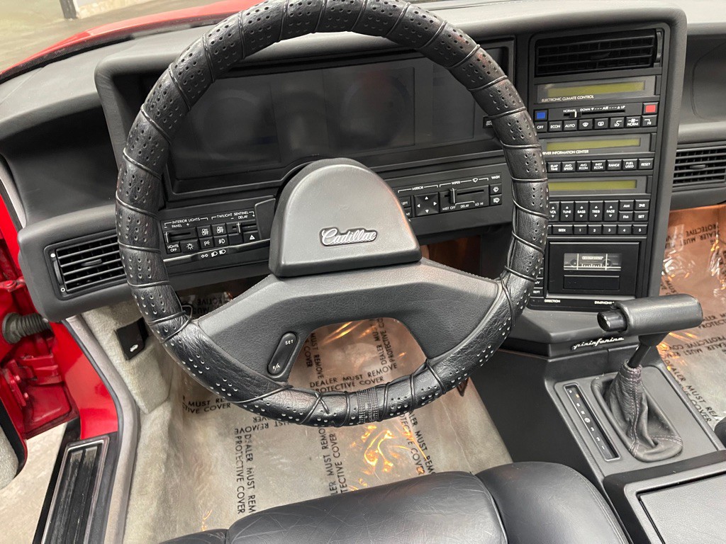 1989 Cadillac Allante Image 29