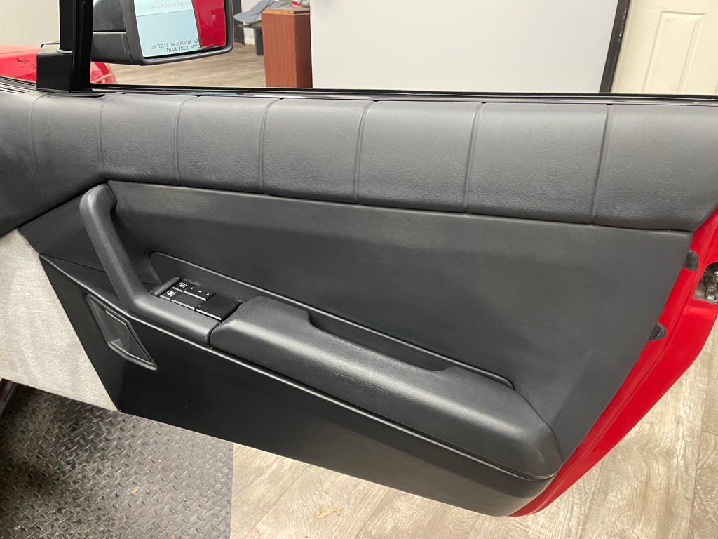 1989 Cadillac Allante Image 31