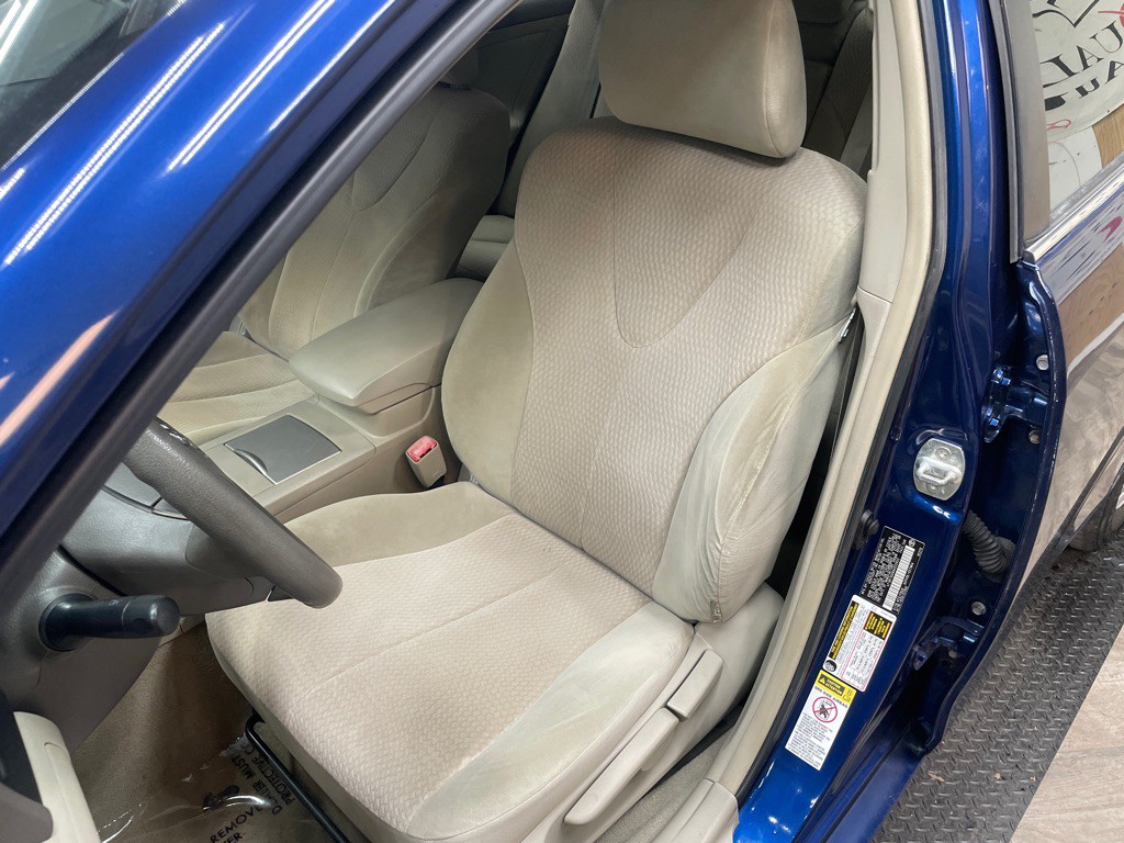 2010 Toyota Camry Image 15