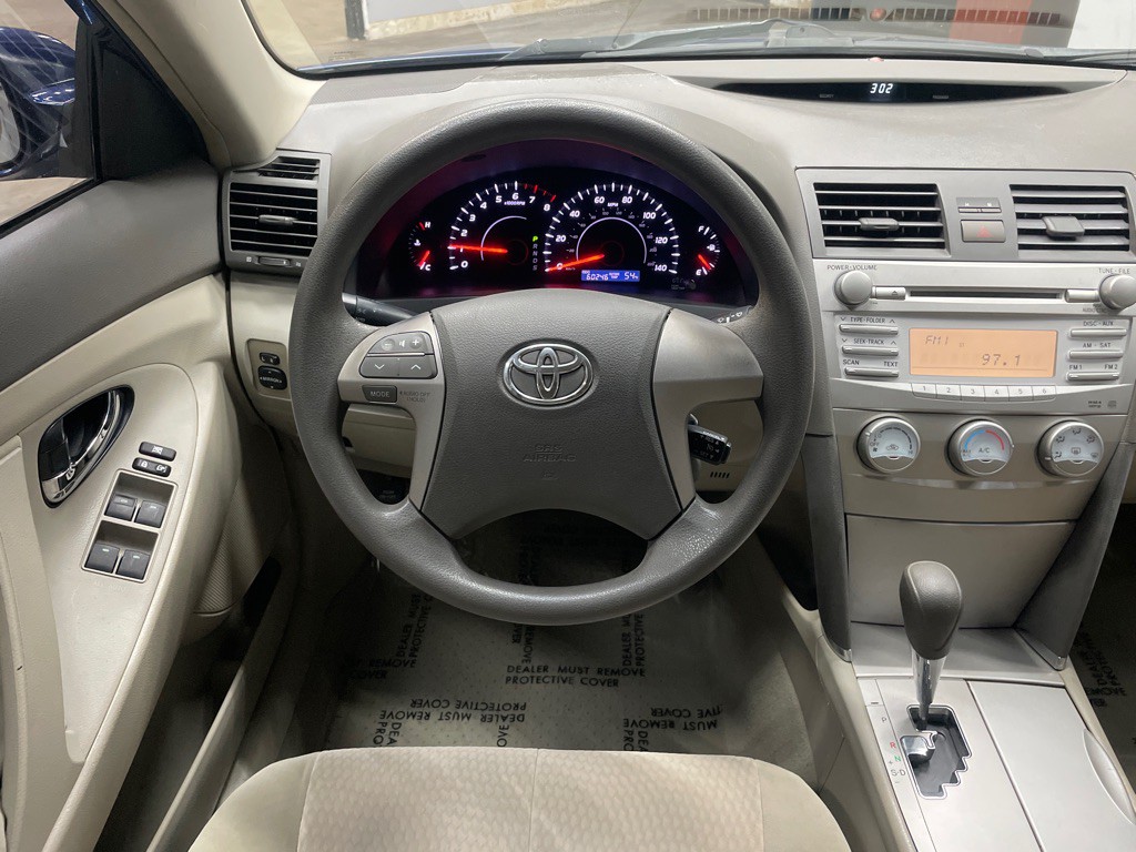 2010 Toyota Camry Image 16
