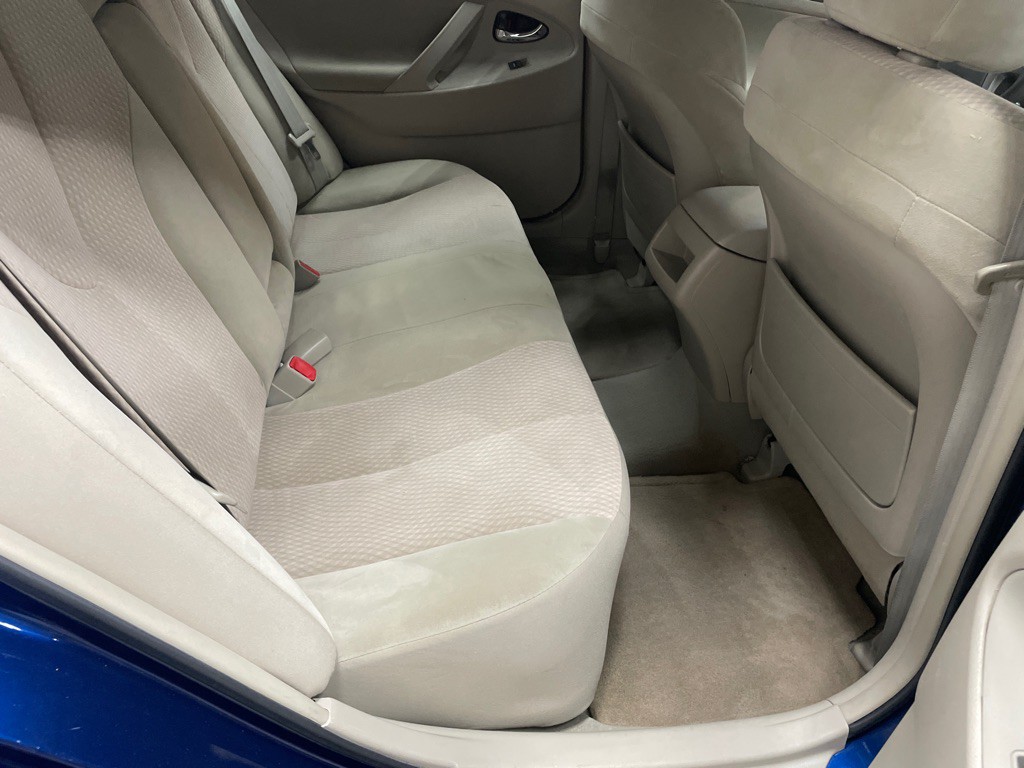 2010 Toyota Camry Image 29