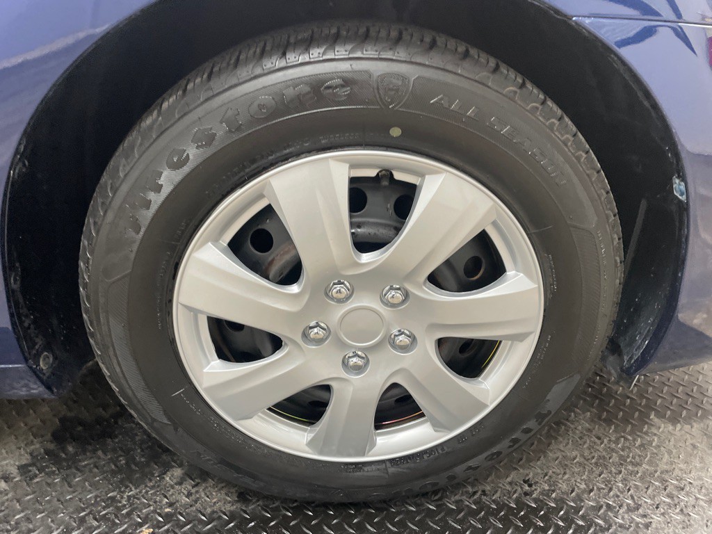 2010 Toyota Camry Image 40