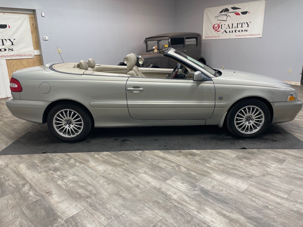 2004 Volvo C70 Image 6