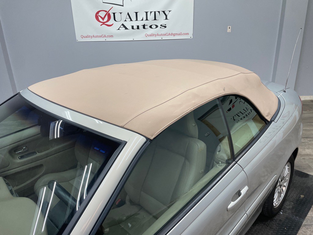 2004 Volvo C70 Image 16