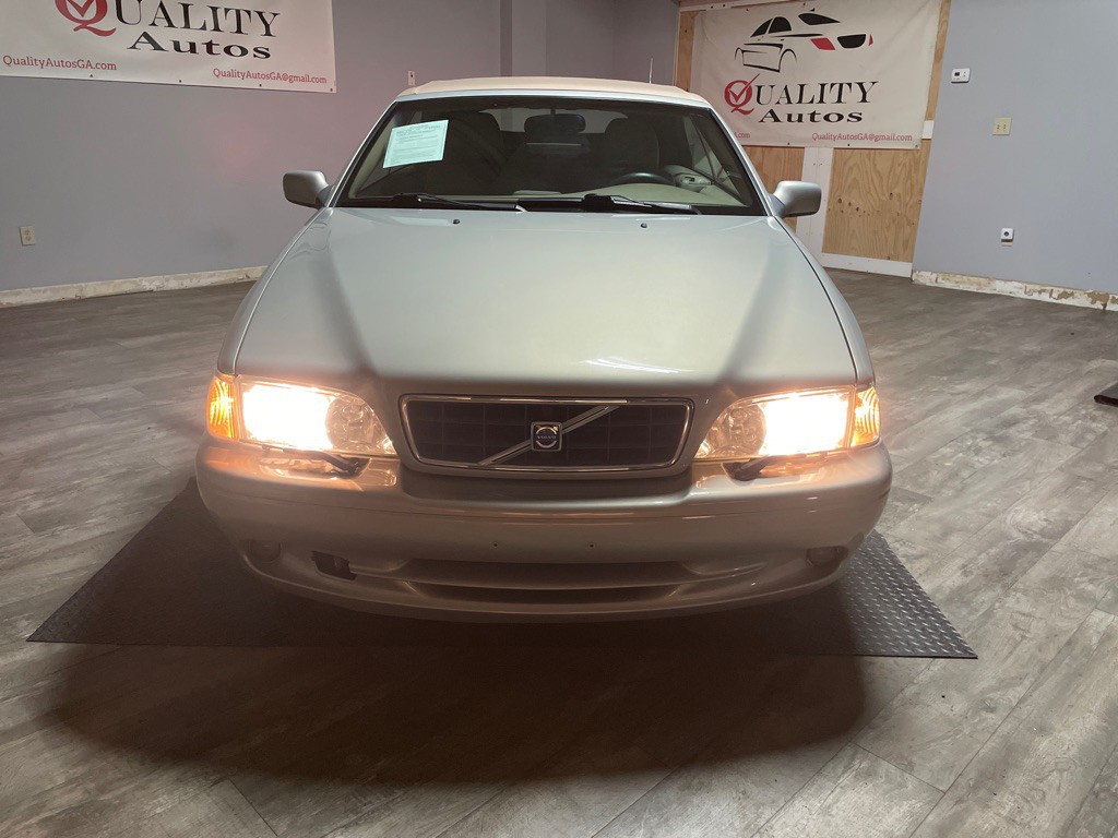 2004 Volvo C70 Image 46