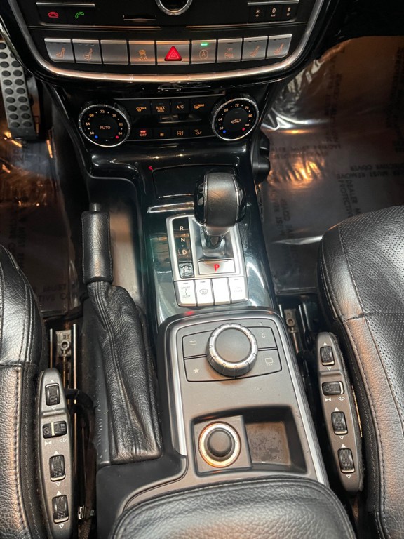 2017 Mercedes-Benz G-Class Image 19