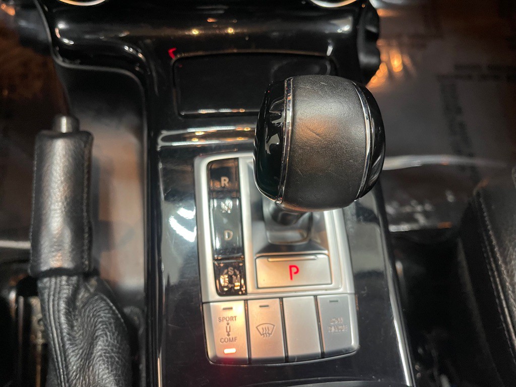 2017 Mercedes-Benz G-Class Image 34