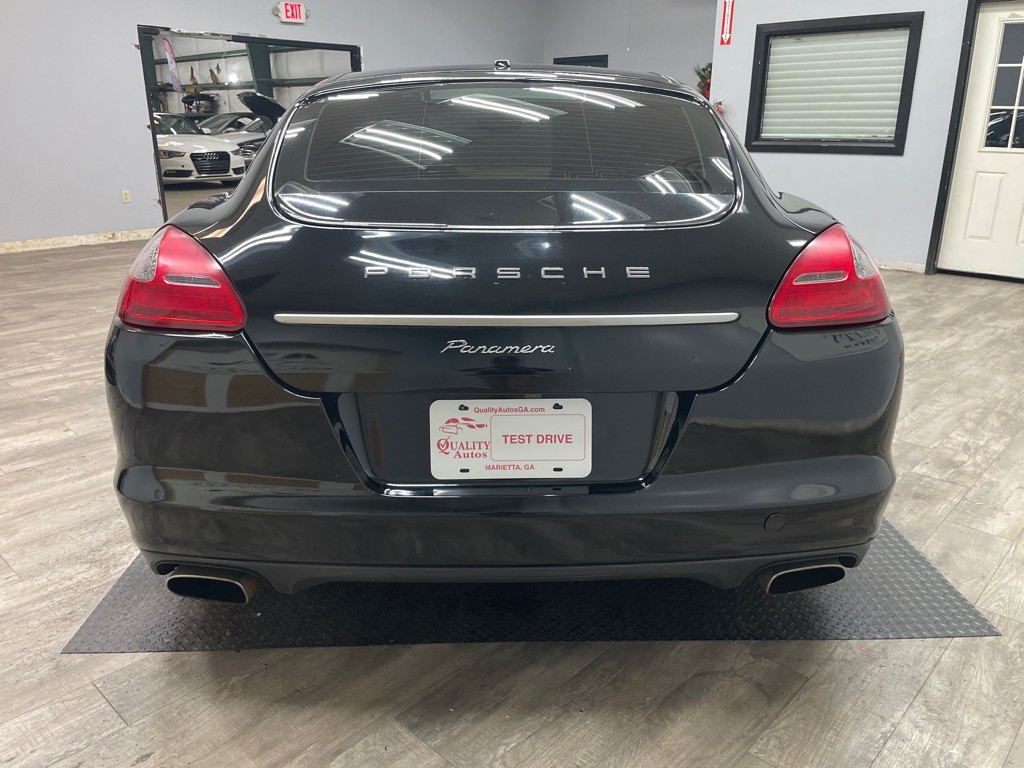2012 Porsche Panamera Image 8