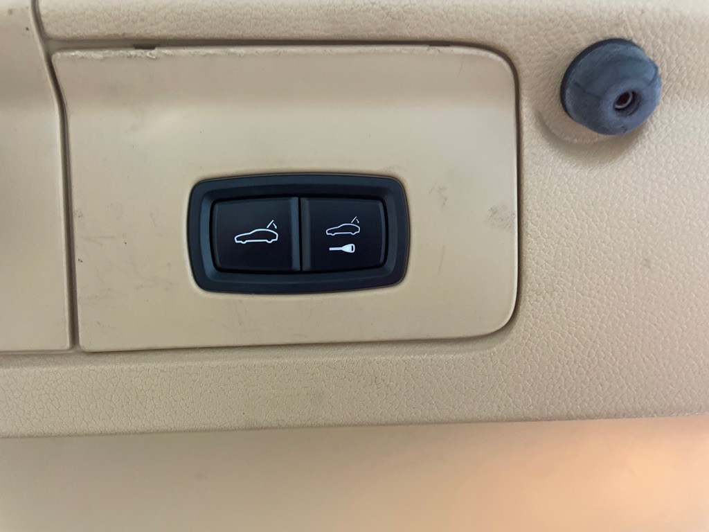 2012 Porsche Panamera Image 43