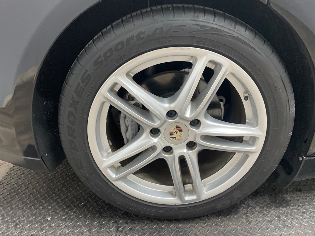 2012 Porsche Panamera Image 46