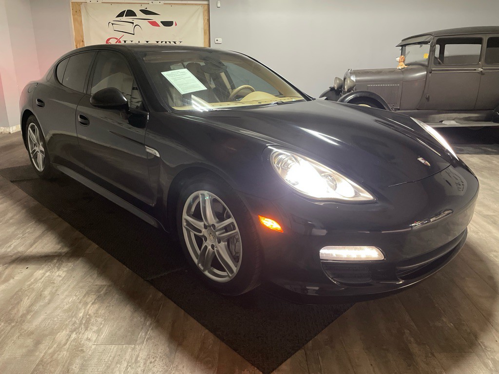 2012 Porsche Panamera Image 48