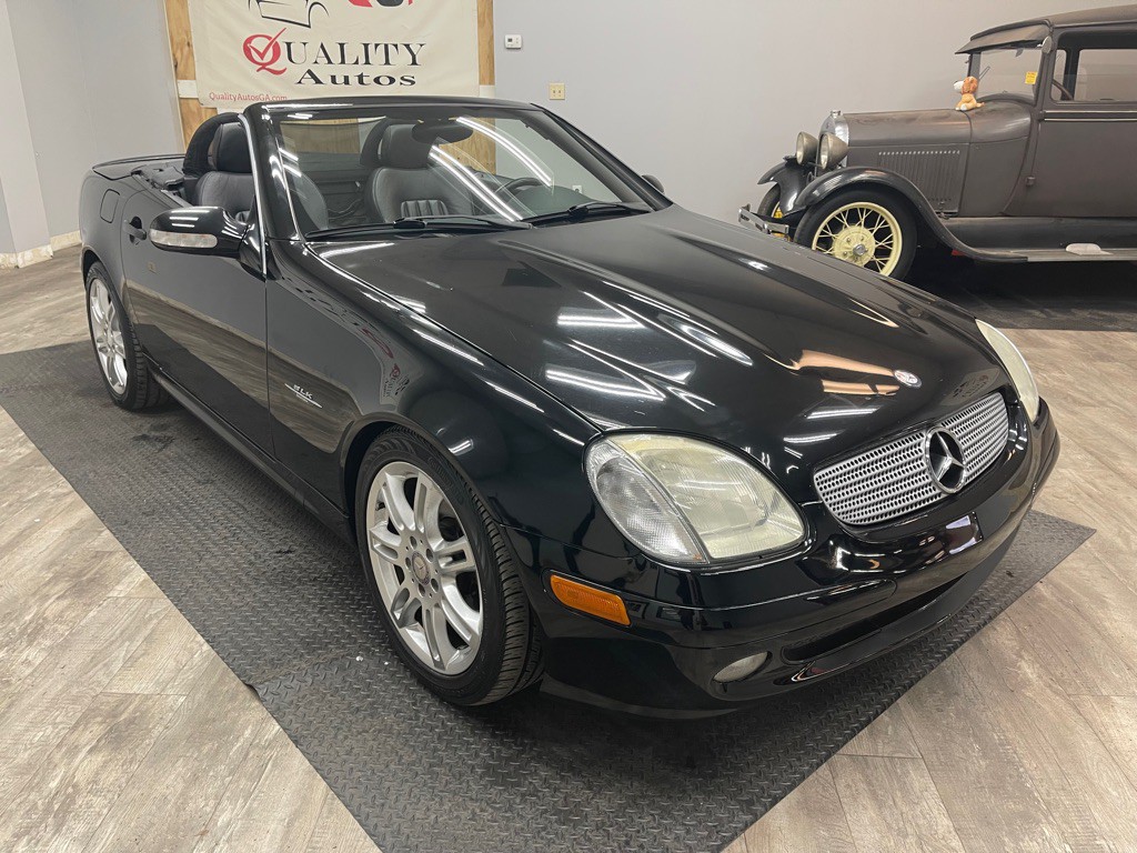 2004 Mercedes-Benz SLK-Class Image 4