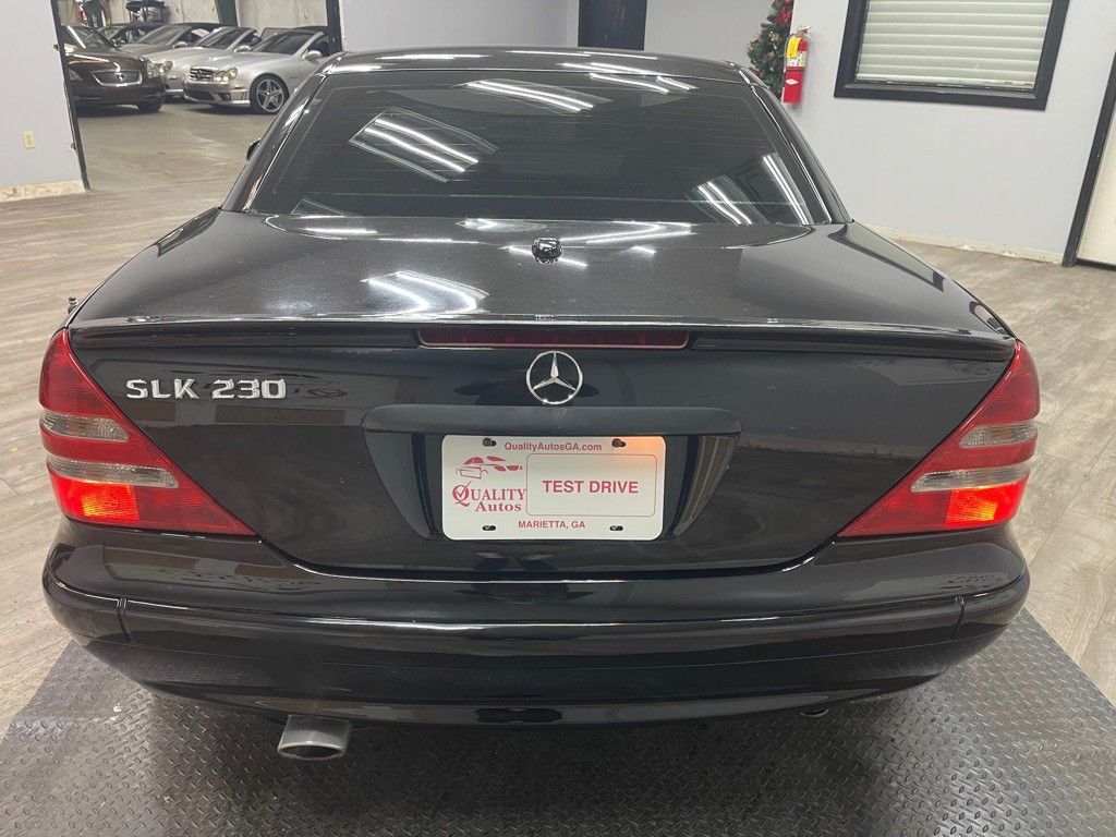 2004 Mercedes-Benz SLK-Class Image 7