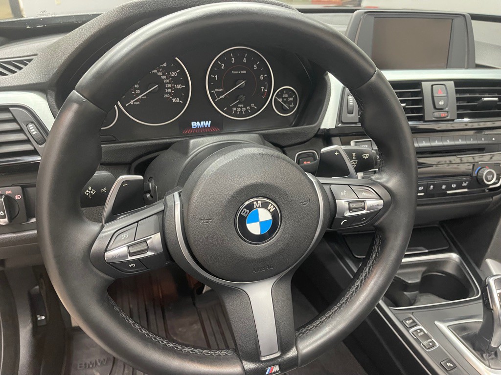 2015 BMW 4 Series Image 32