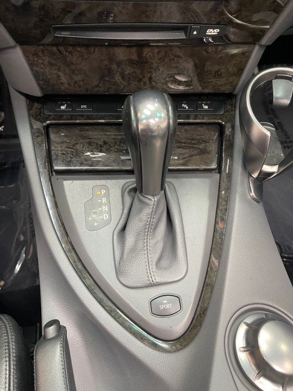 2005 BMW 6 Series Image 35