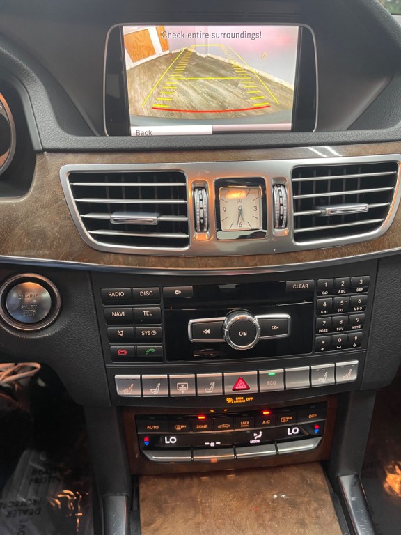 2014 Mercedes-Benz E-Class Image 28