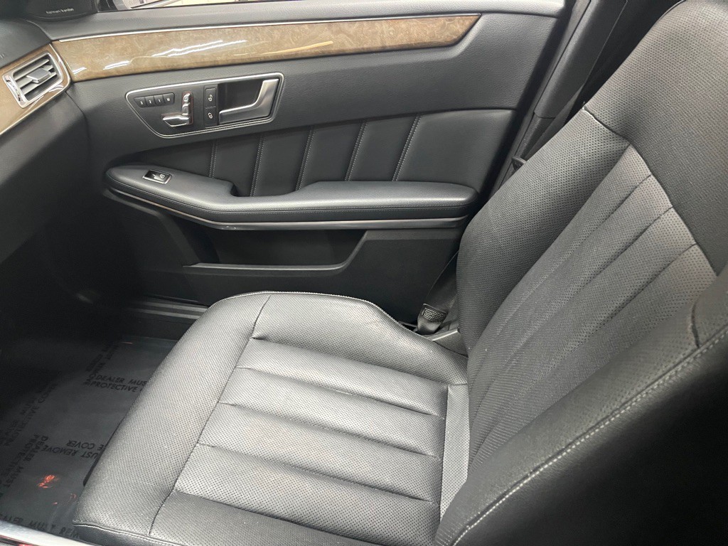 2014 Mercedes-Benz E-Class Image 34