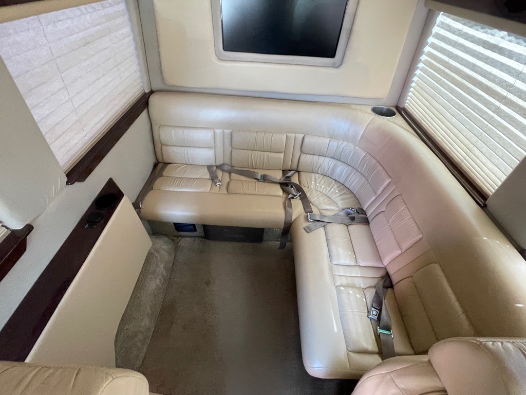 2008 Dodge Sprinter Image 30