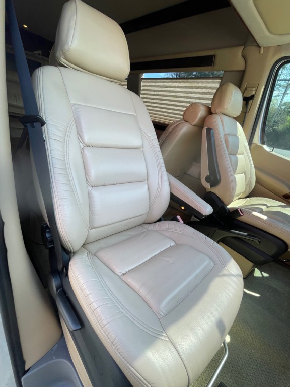 2008 Dodge Sprinter Image 43